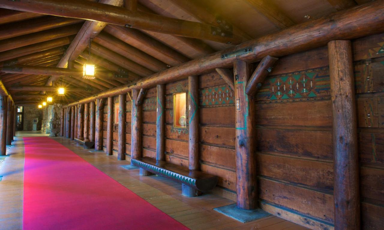 The Ahwahnee Hotel Yosemite Village Exterior photo